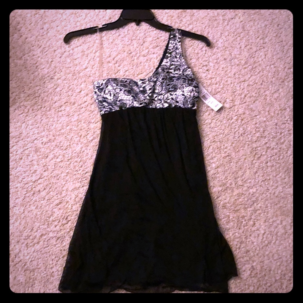 NWT Trixxi One-strap dress